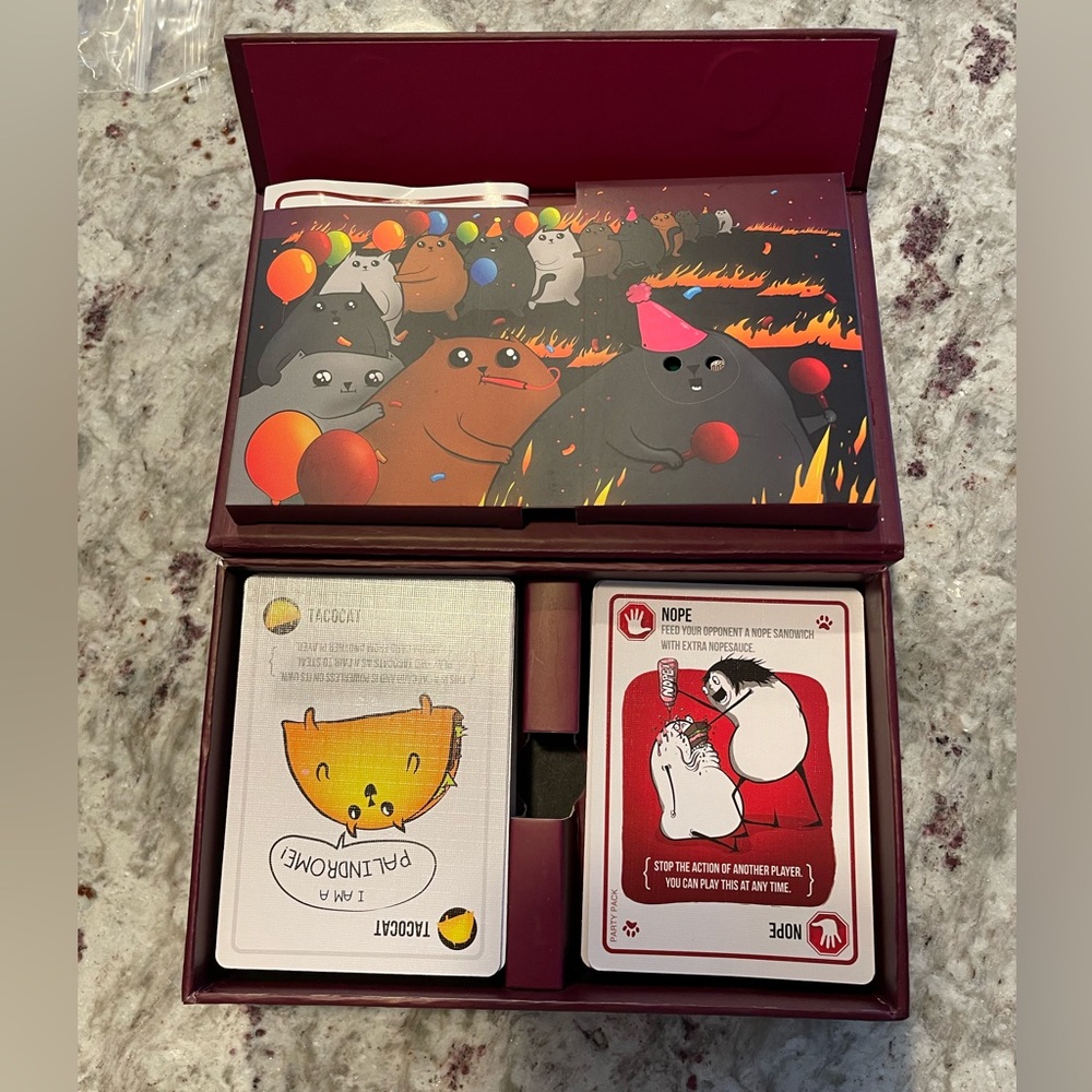 Exploding Kittens card game - Picture 2 of 3